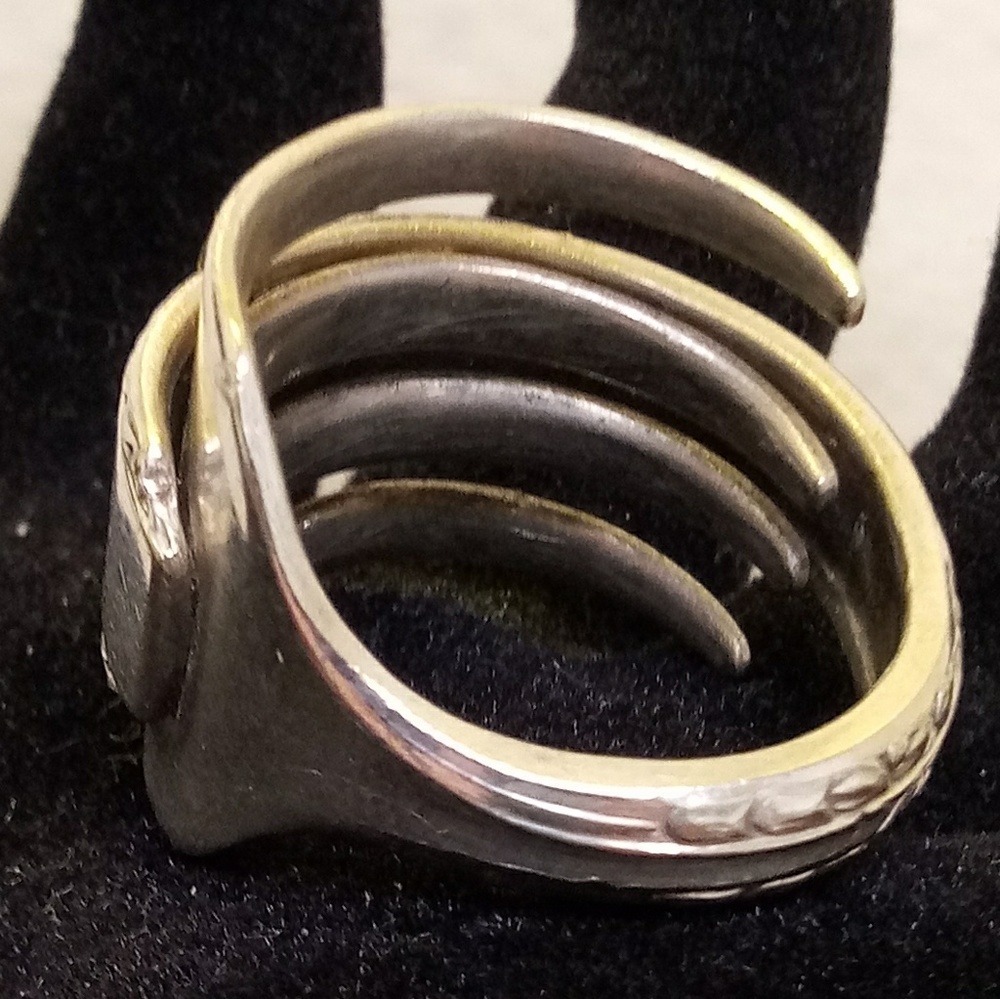 Fork Ring - Picture 5 of 7